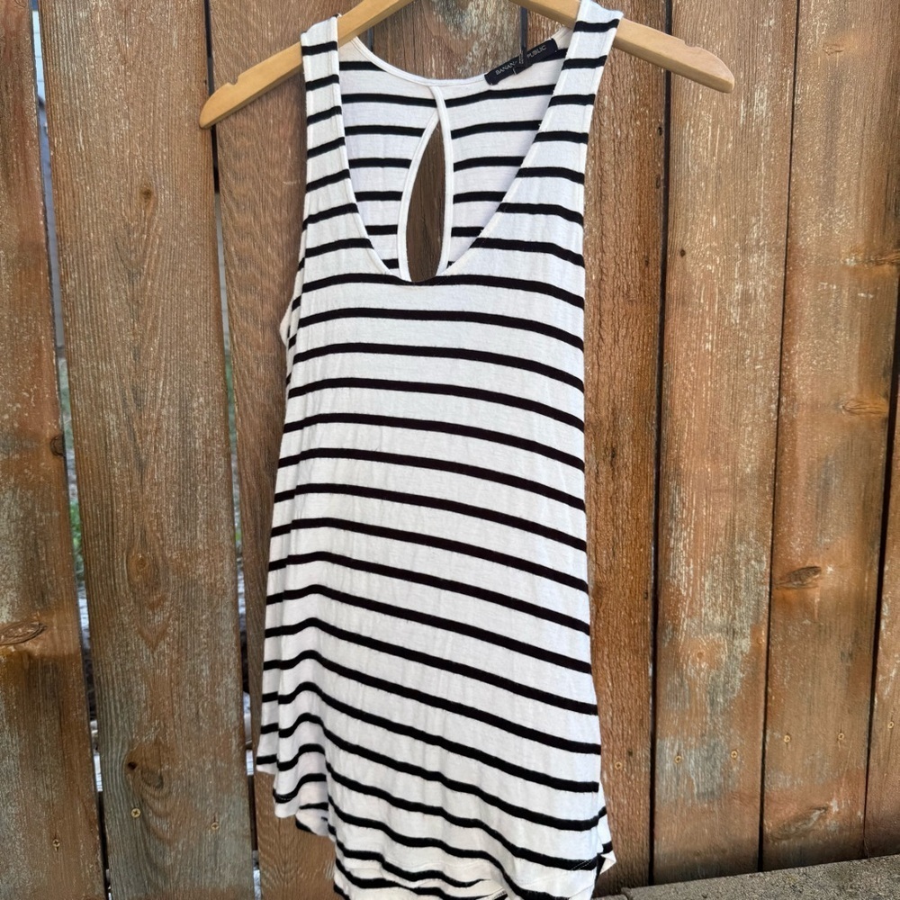 BANANA REPUBLIC Womenโs White Black Striped Sleeveless Racerback Tank Top XS